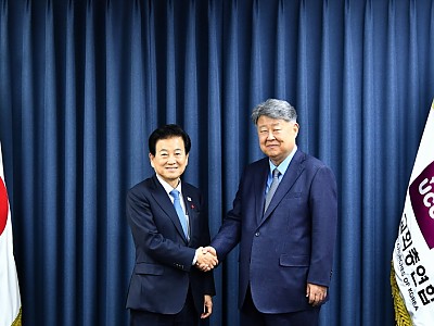 정동영 통일부 장관, 한교총 예방… 남북 대화 재개 및 민간교류 활성화 논의