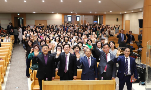 “믿음의 손, 세상을 어루만지다” - 감리교 여선교인들의 125년 맥박
